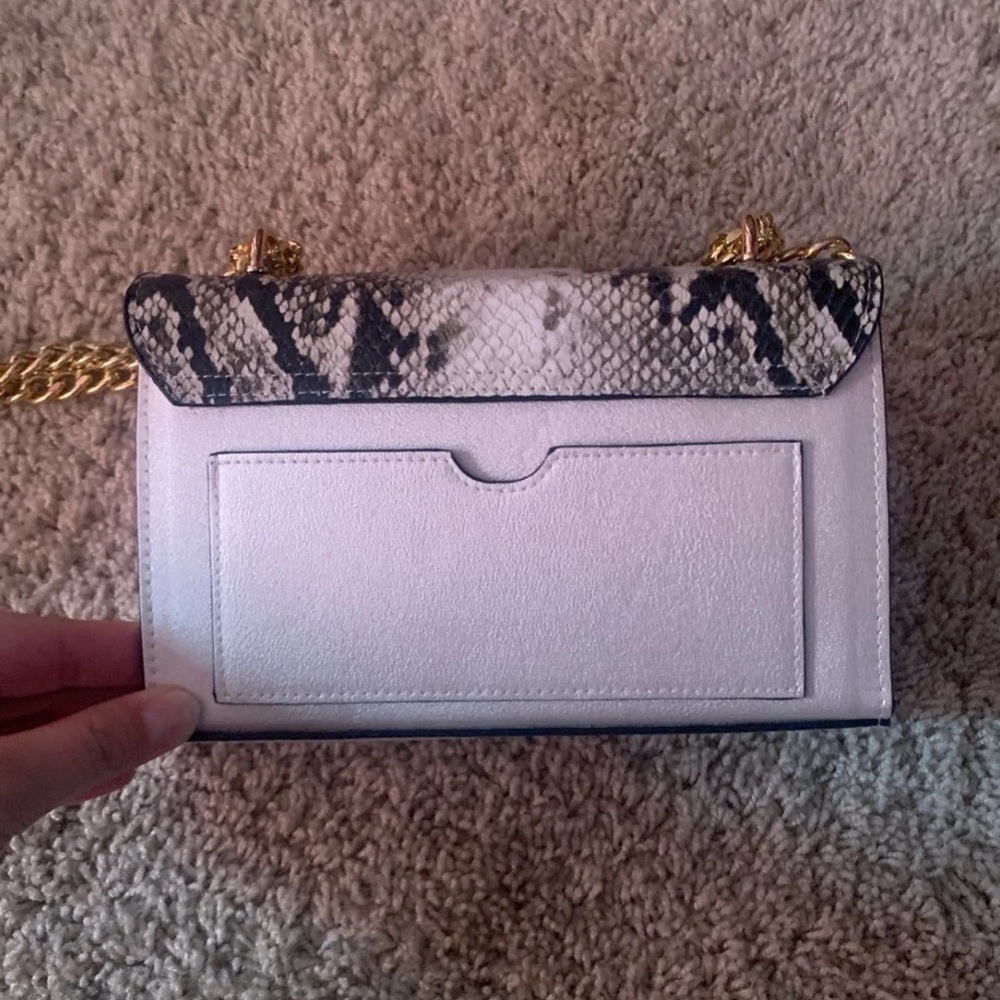 Bag - Picture 2 of 3